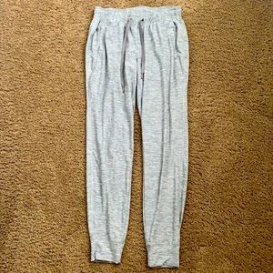 Old Navy Active Breathe On Jogger